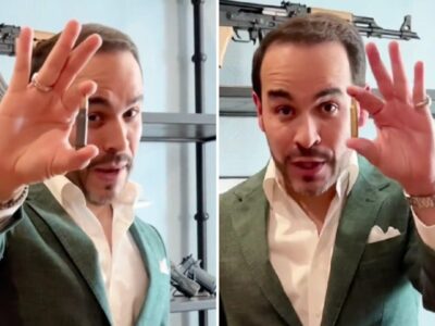 Dos hombres muestran las manos en una composición sobre el porte de armas.