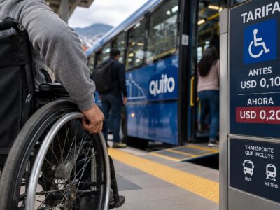 Composición de una persona en silla de ruedas junto a un autobús y un aviso de tarifa preferencial.