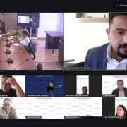 Sesión semipresencial de la Comisión de Educación de la Asamblea Nacional del 12 de octubre de 2026, con participantes conectados por videoconferencia.