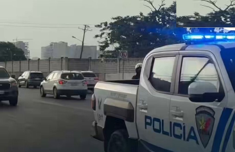 Luisa González traslado bajo custodia policial desde el Cuartel Modelo de Guayaquil el 23 de octubre de 2026.